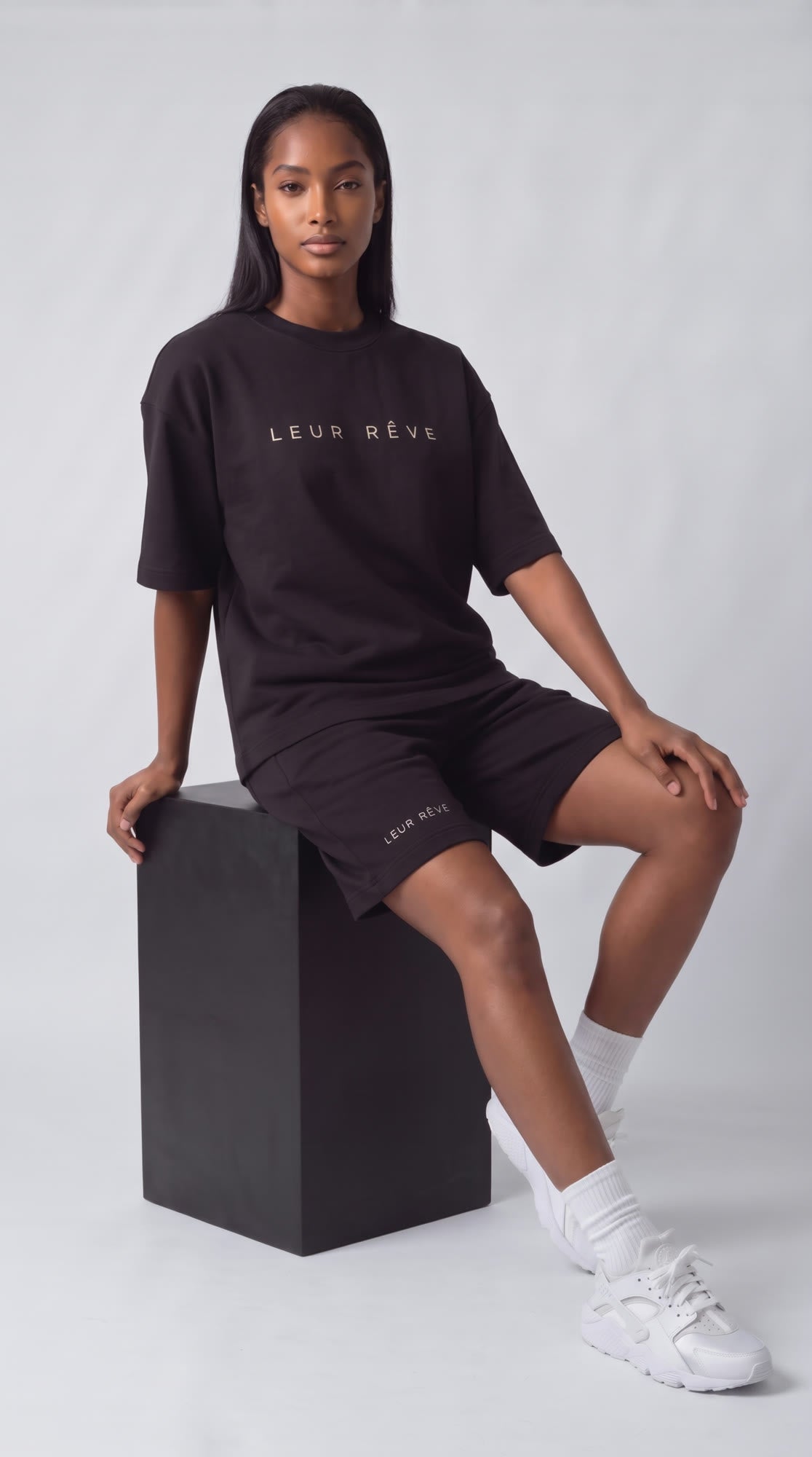 The Leur Rêve set worn, photo 5 of 10
