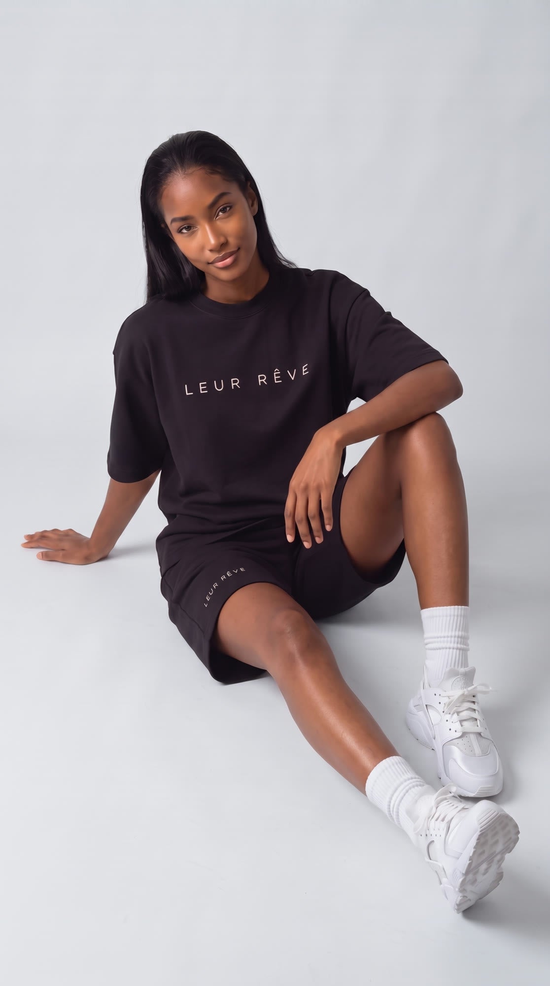 The Leur Rêve set worn, photo 6 of 10