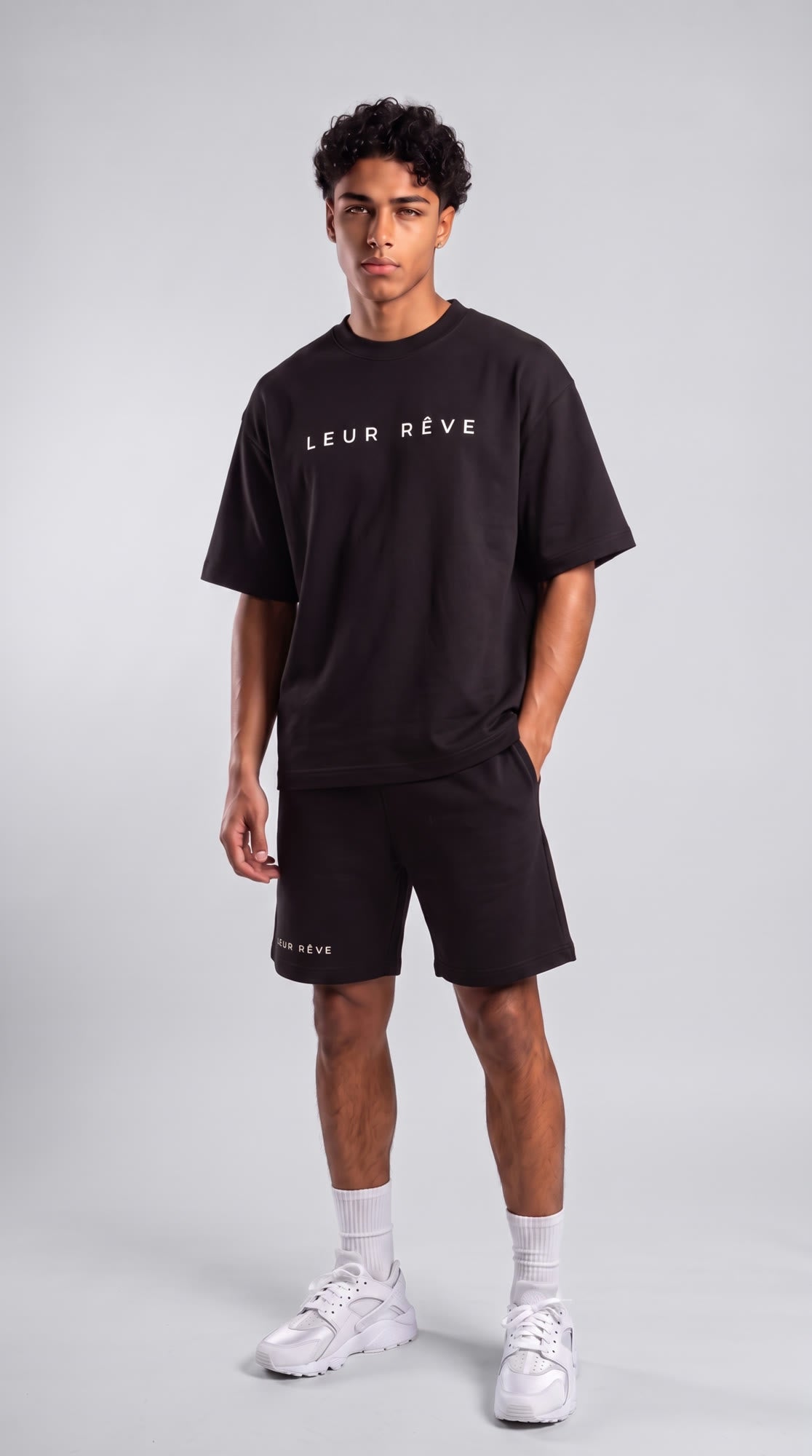 The Leur Rêve set, worn